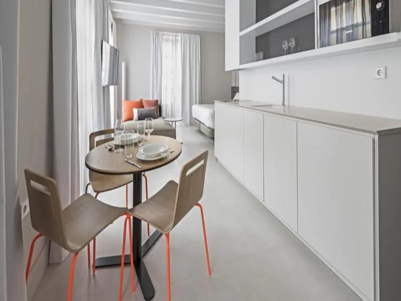 SUITE DELUXE Room, Myr Plaza Mercado & Spa, Valencia