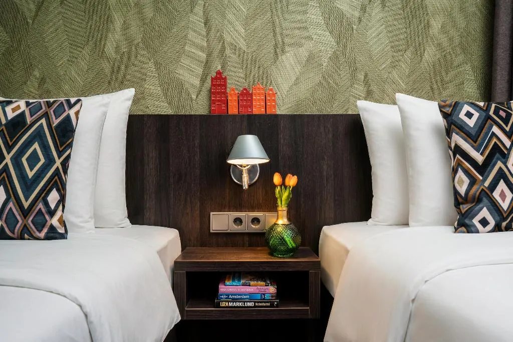 TWIN STANDARD Room, Hotel Damsquare, Amsterdam