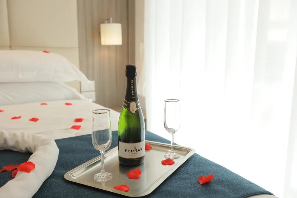 TRIPLE STANDARD Room, Garibaldi Suite, Naples