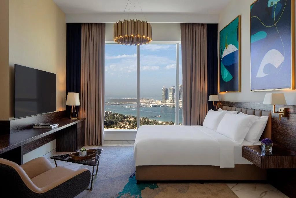 STUDIO SEA VIEW Room, Avani Plus Palm View Dubai Hotel and Suites, Dubai