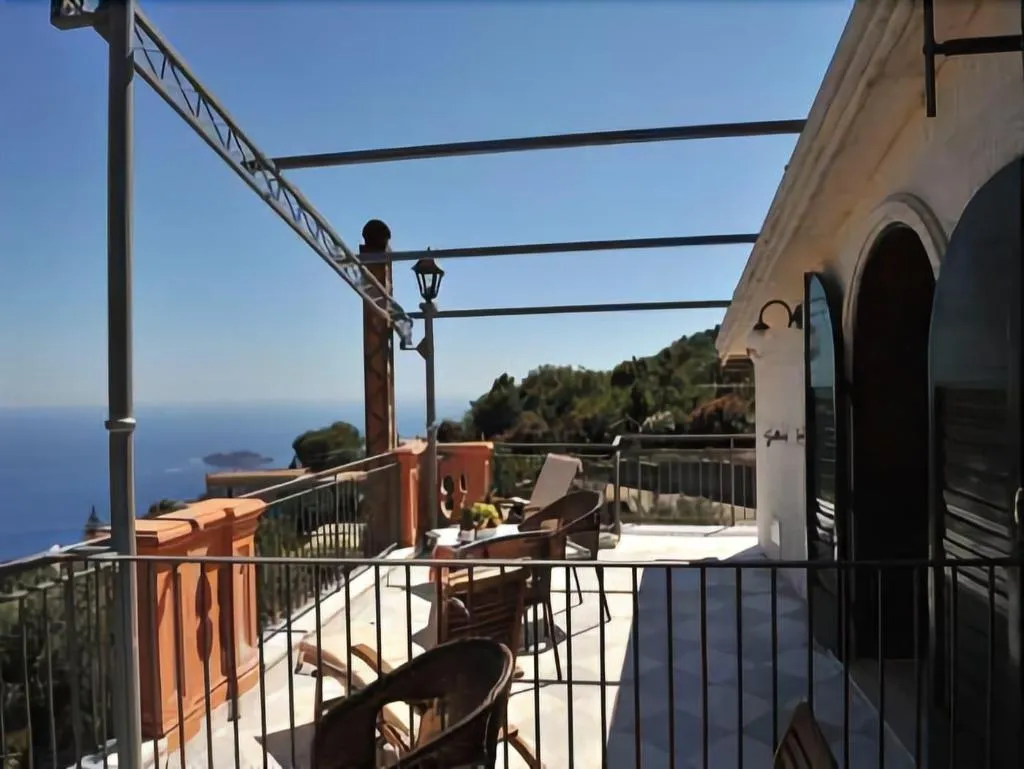Terrace, Le Due Sirene, Naples