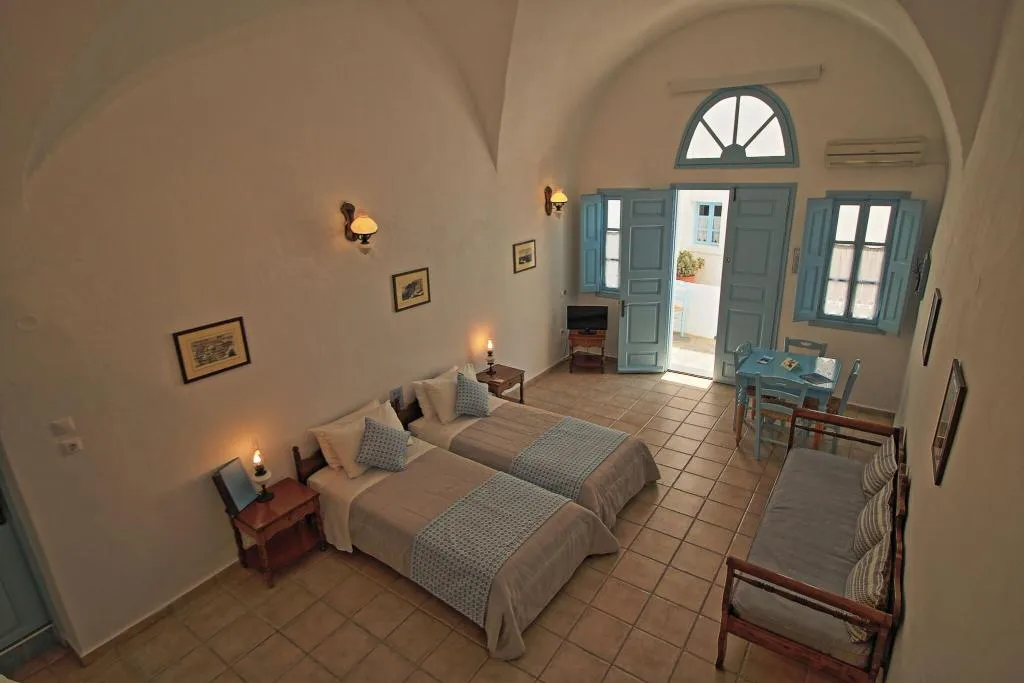 APARTMENT CAPACITY 4 Room, Aethrio Sunset Village, Santorini