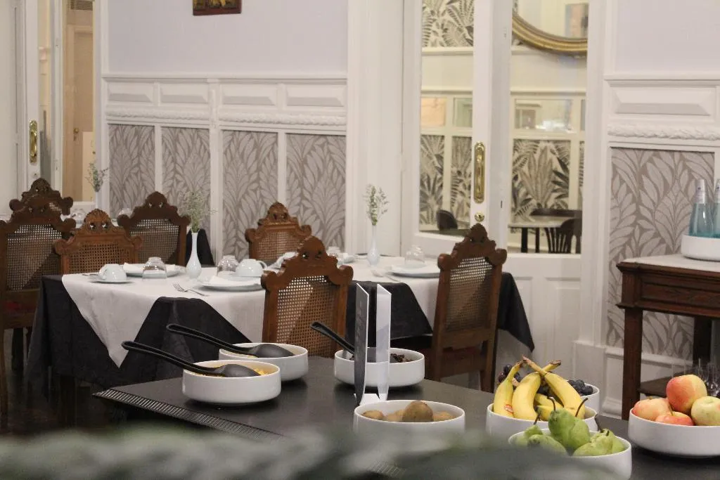 Restaurant, GRANDE HOTEL PARIS by STAY HOTELS, Porto