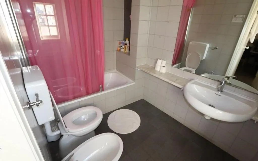 Room, Welcome Hostel, Lisbon