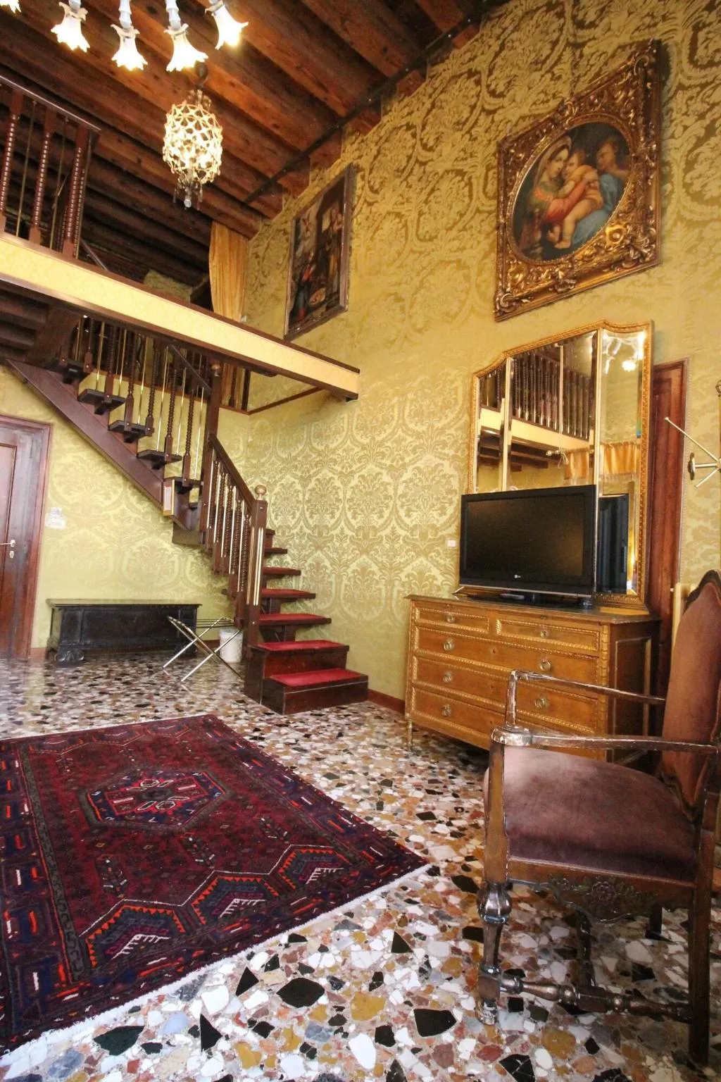 Room, Palazzo Abadessa, Venice