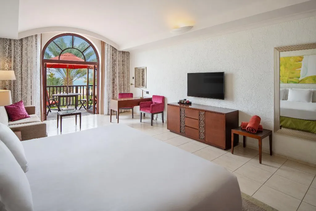 JUNIOR SUITE SEA VIEW Room, JA The Resort – JA Palm Tree Court, Dubai, Dubai