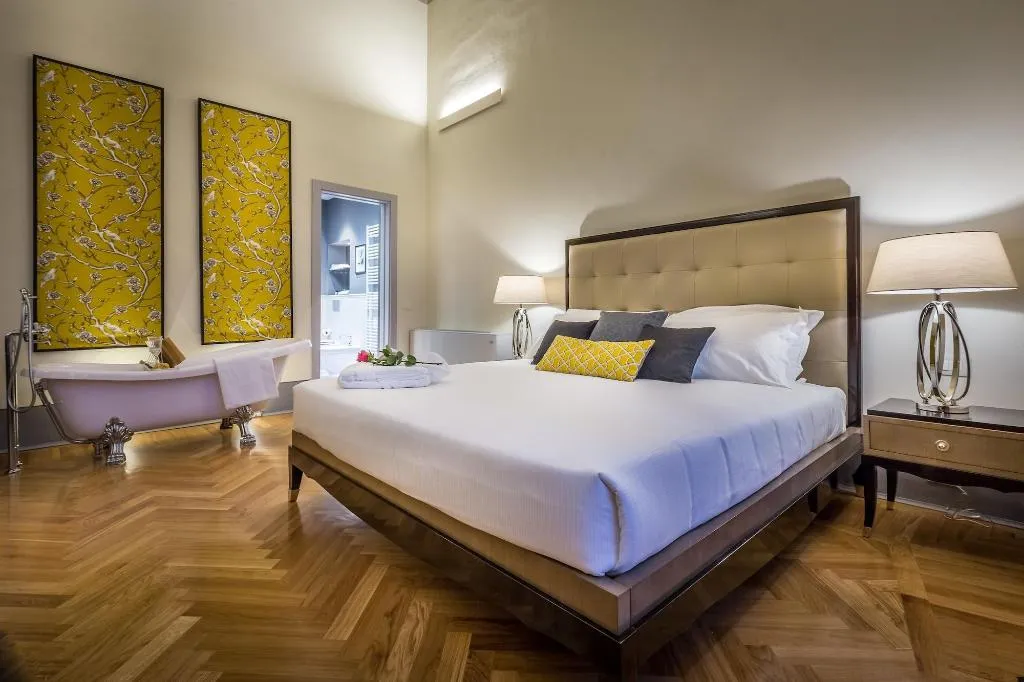Room, Palazzo Ridolfi, Florence