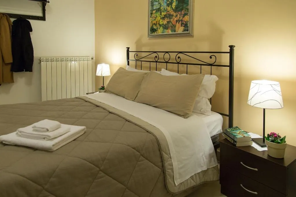 Room, Catania Inn, Catania