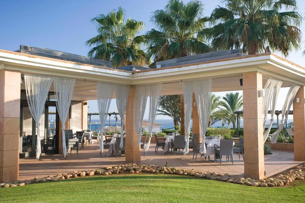 Bar, Insotel Punta Prima Resort & Spa, Menorca
