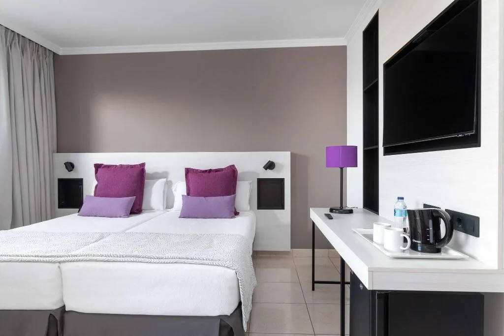 TRIPLE TWO BEDS Room, Alexandre La Siesta, Tenerife