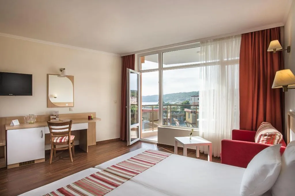 Room, Hotel Miramar, Bourgas