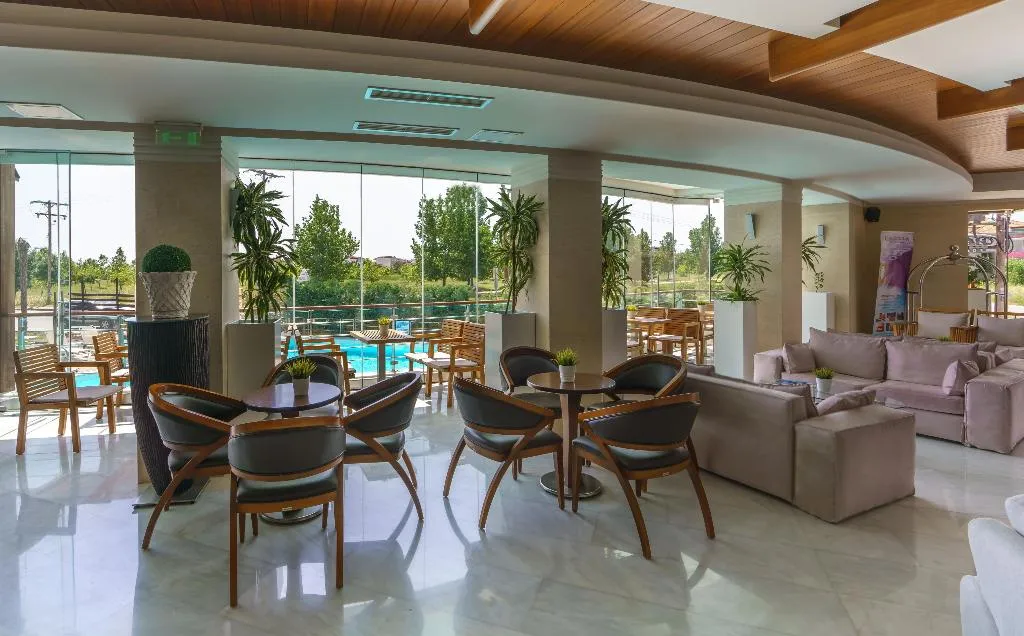 Lobby, Cosmopolitan Hotel by GHH, Thessaloniki