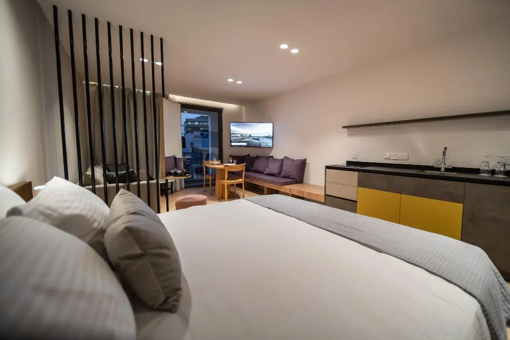 DOUBLE DELUXE Room, Alinea Suites Limassol Center, Cyprus