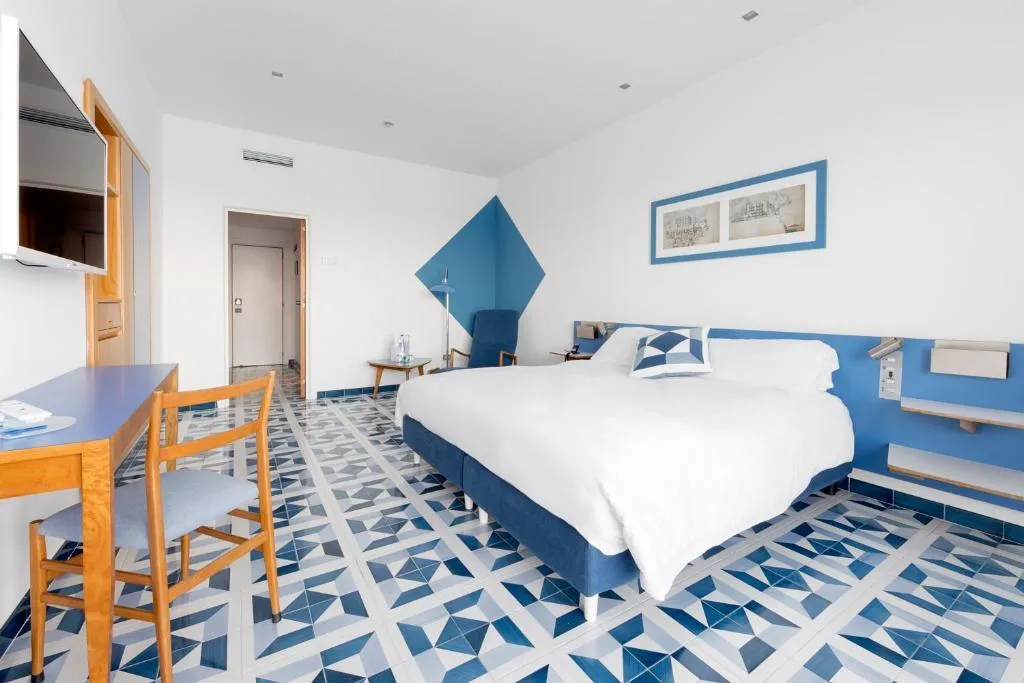 DOUBLE DELUXE SEA VIEW Room, Parco Dei Principi, Naples