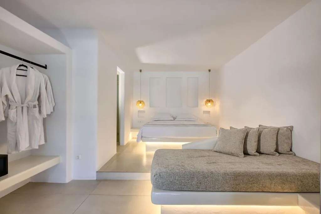DOUBLE SUPERIOR POOL VIEW Room, Nodo Boutique Hotel, Mykonos