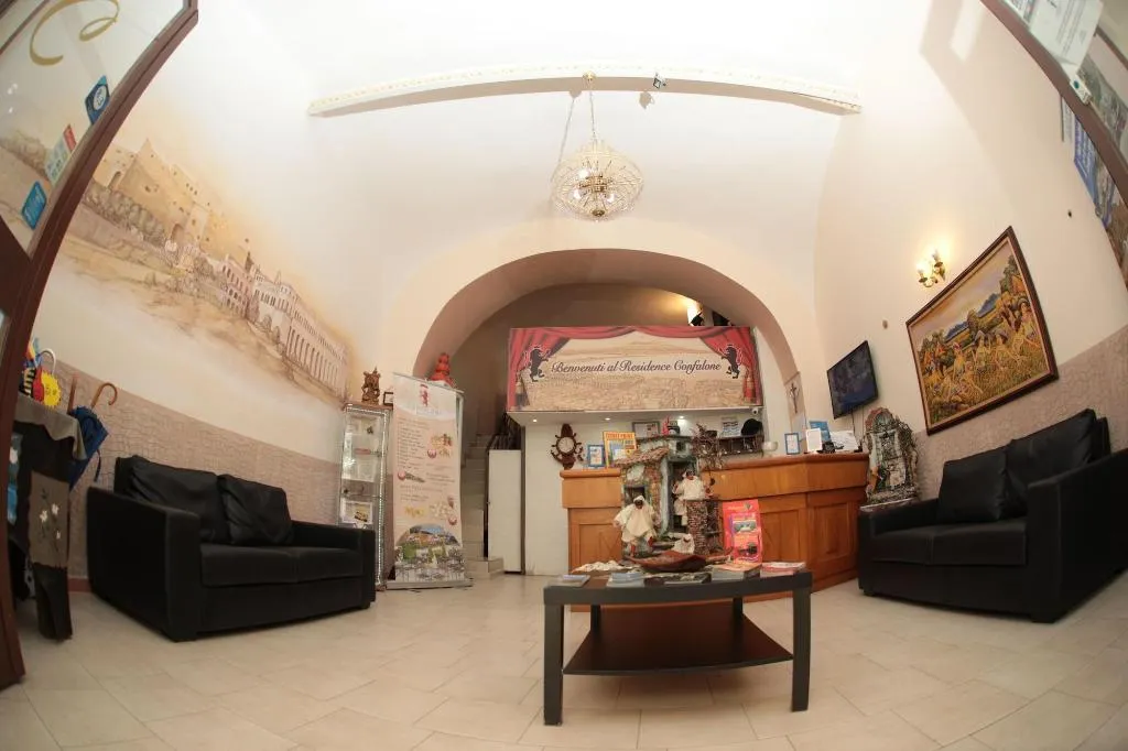 Lobby, Residence Confalone, Naples