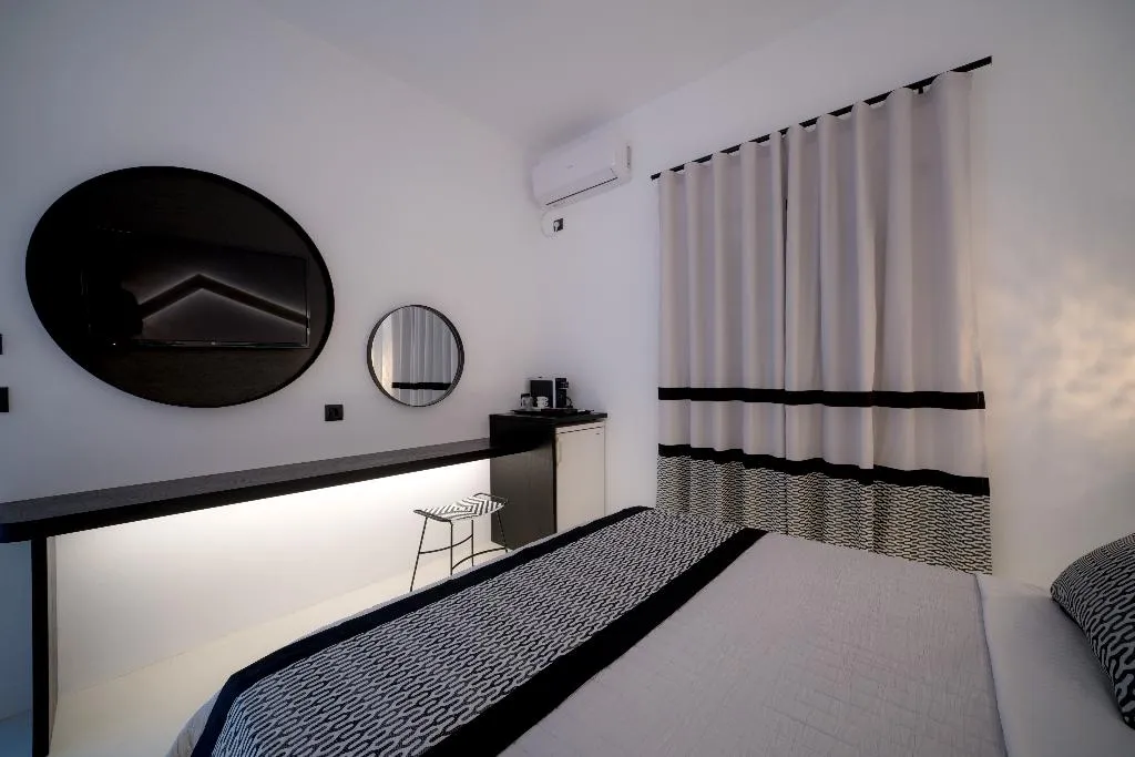 Double or Twin COMFORT Room, Divelia, Santorini