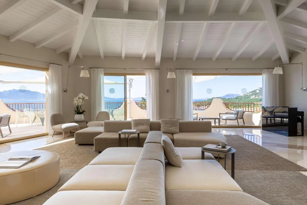 Lobby, Cala Cuncheddi - VRetreats, Olbia