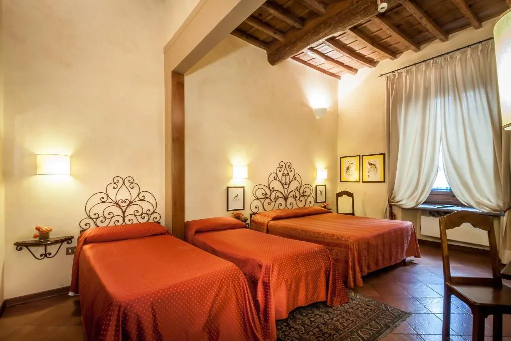 Room, Mario's, Florence