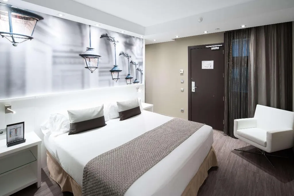 Room, Catalonia Avinyo, Barcelona