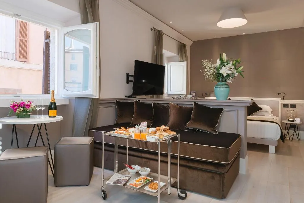 JUNIOR SUITE THREE BEDS Room, Rhea Silvia Luxury Navona, Rome