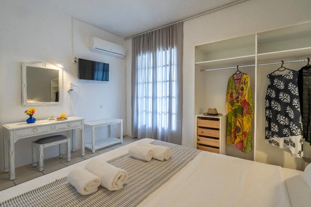 JUNIOR SUITE STANDARD Room, Aperitton, Skiathos