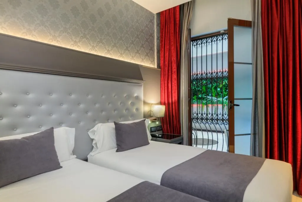 DOUBLE STANDARD Room, Hotel Ciutadella Barcelona, Barcelona