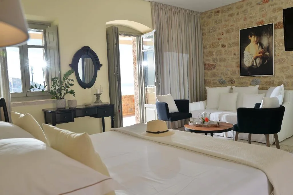 JUNIOR SUITE SEA VIEW Room, Akrolithi Boutique Hotel & Suites, Kalamata