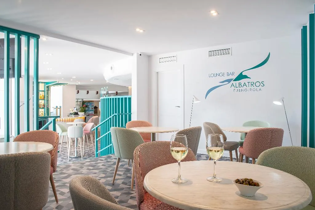 Bar, Hotel El Puerto by Pierre & Vacances, Costa Del Sol