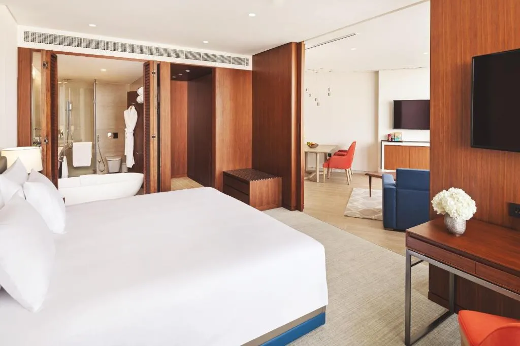 JUNIOR SUITE STANDARD Room, JA The Resort – JA Lake View Hotel, Dubai, Dubai