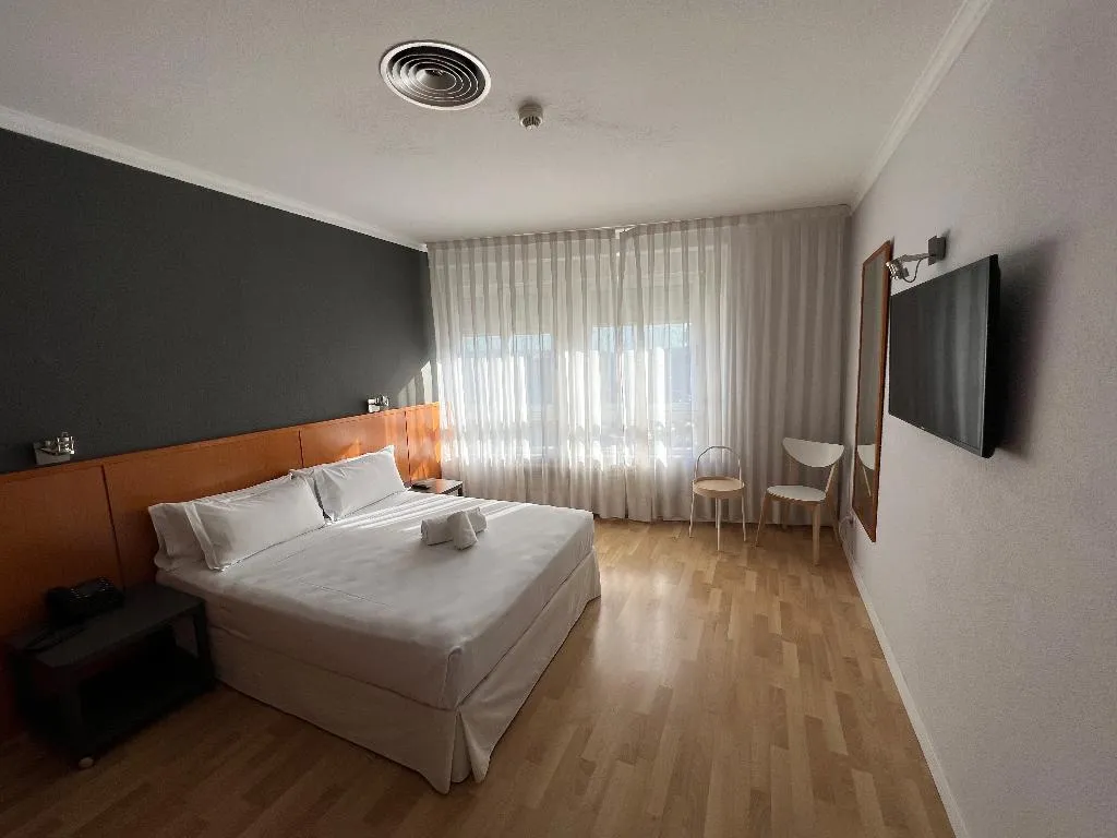 DOUBLE ONE BED Room, AP Hotel & Parking Madrid Aeropuerto, Madrid