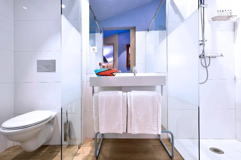 SUITE STANDARD Room, The Editory House Ribeira Hotel, Porto
