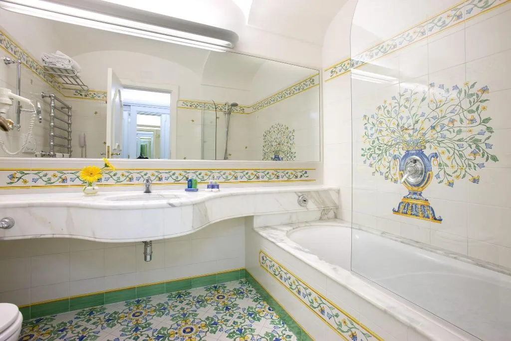 JUNIOR SUITE GARDEN VIEW Room, Grand Hotel la Favorita, Naples