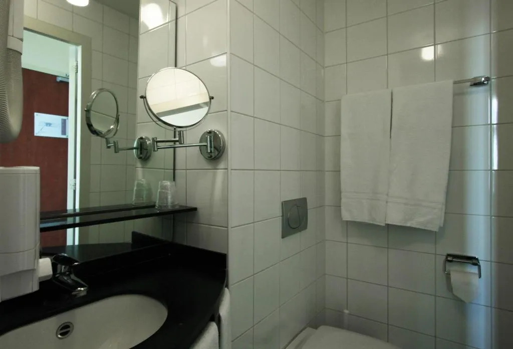 DOUBLE DELUXE Room, A-train, Amsterdam