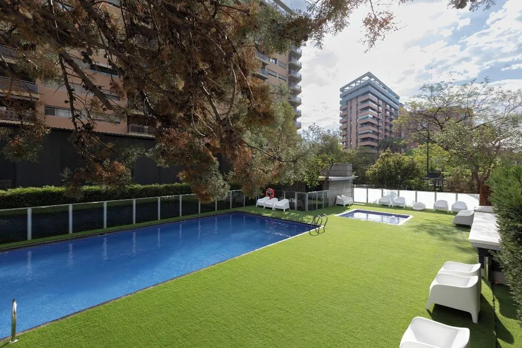 Pool, Primus Valencia, Valencia