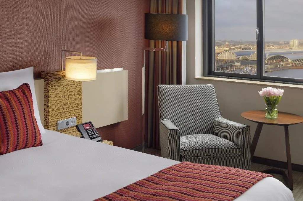 DOUBLE EXECUTIVE CITY VIEW Room, Movenpick Hotel Amsterdam City Centre, Amsterdam