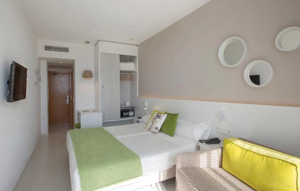 Double or Twin POOL VIEW Room, JS Sol de Alcudia, Majorca