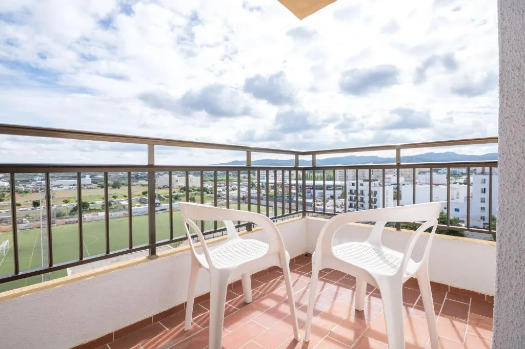 Room, Orosol, Ibiza