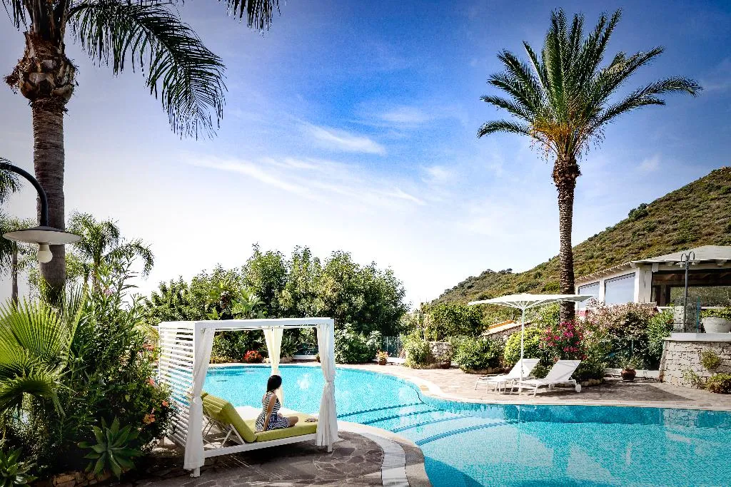 Pool, Cruccuris Resort, Cagliari