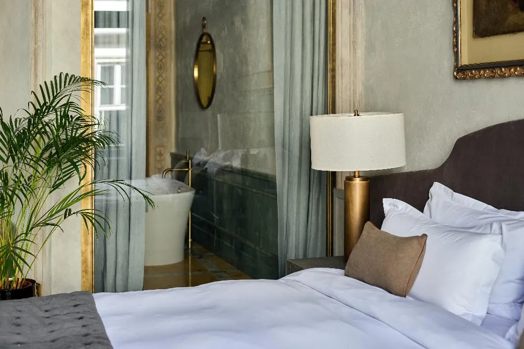 Room, H15 Palace, a Luxury Collection Hotel, Krakow