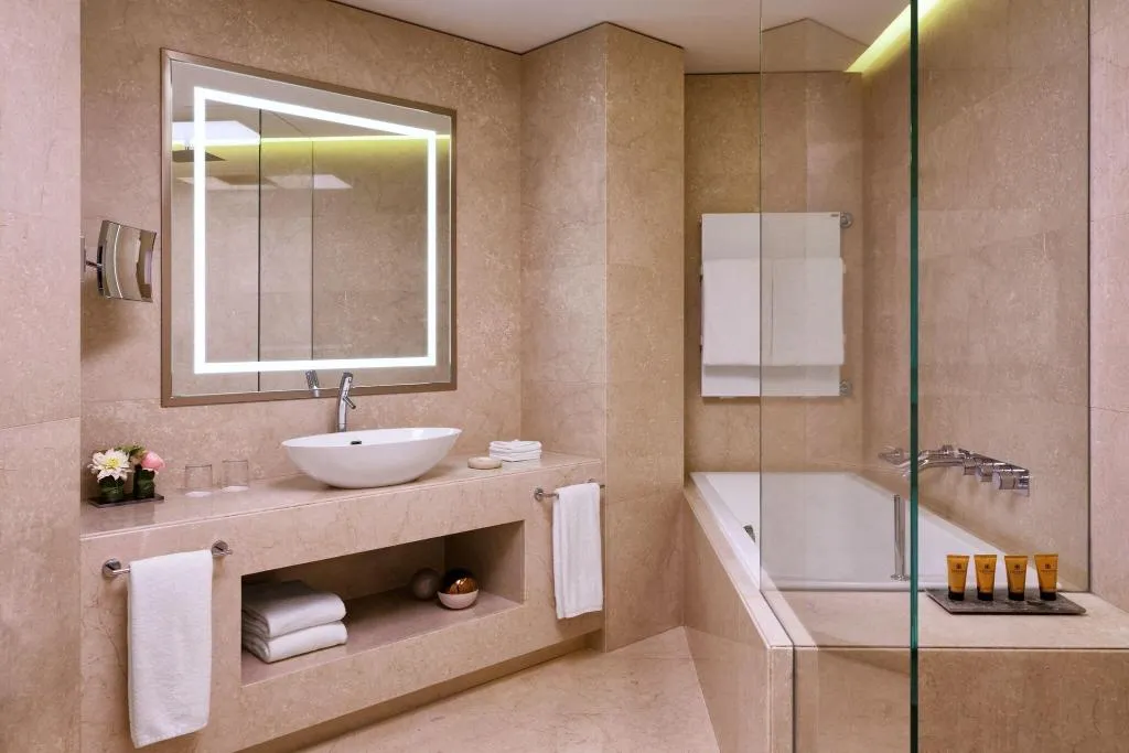 DOUBLE KING SIZE BED Room, Excelsior Hotel Gallia, a Luxury Collection Hotel, Milan