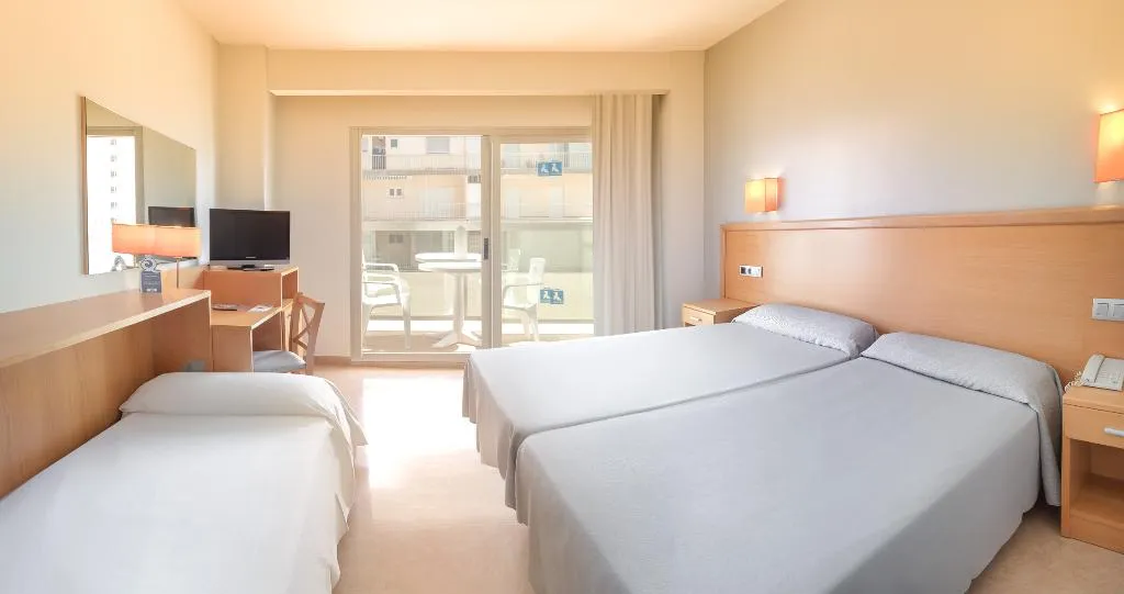 TRIPLE STANDARD Room, RH Gijon Gandia, Valencia