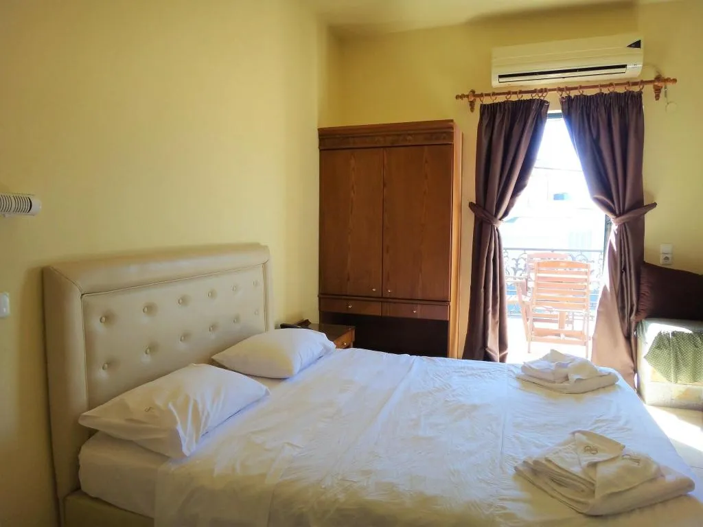 TRIPLE STANDARD Room, Diogenis Blue Palace, Crete