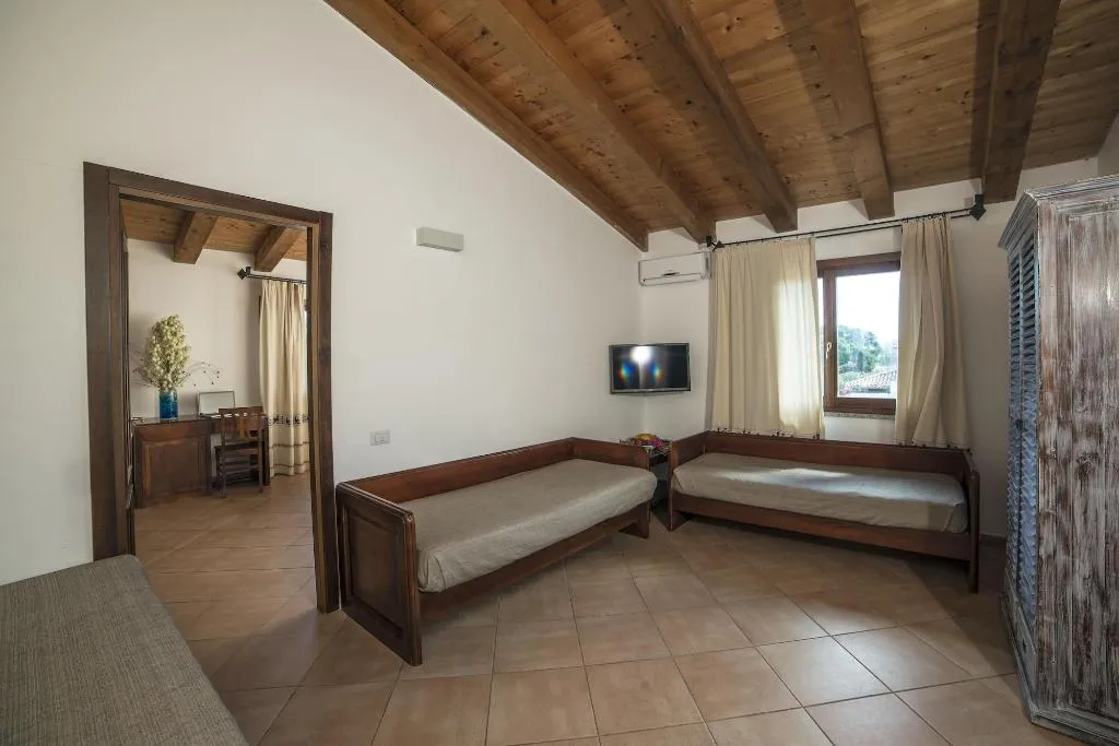 Room, Perdepera Resort, Cagliari