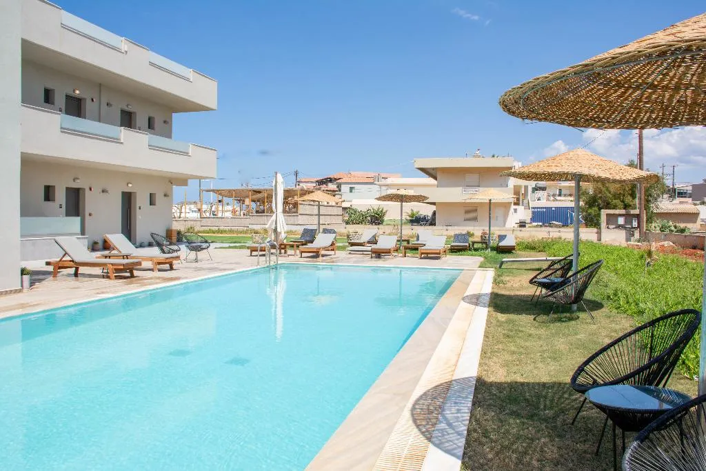 Pool, Ebenus Suites "by Checkin", Crete
