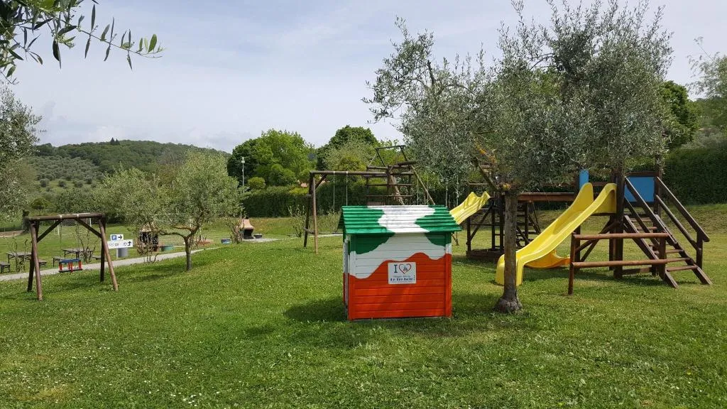General view, Le Tre Isole, Perugia
