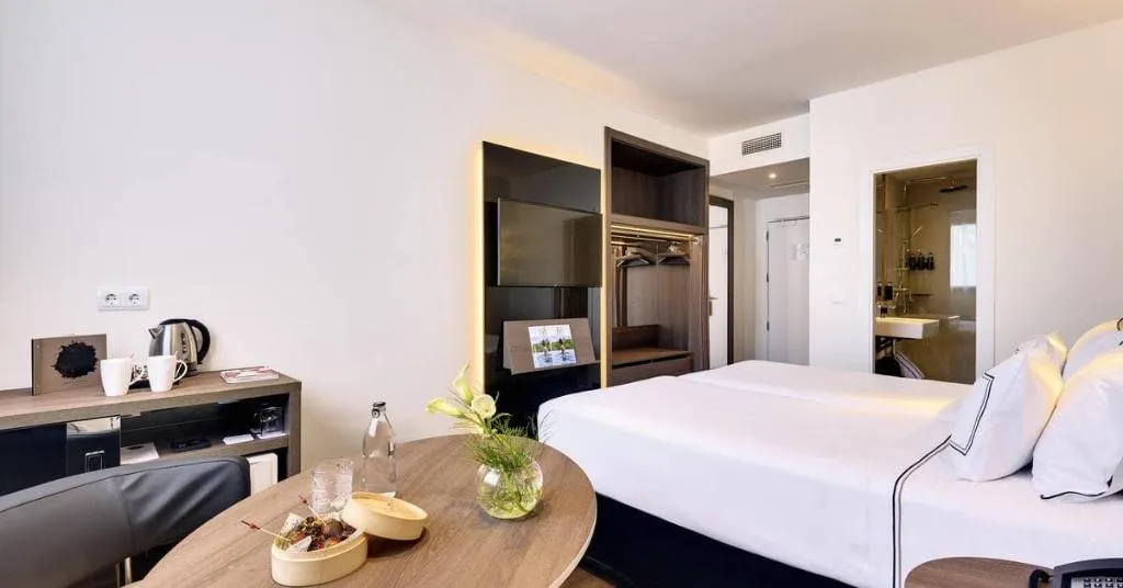 Room, Melia Madrid Serrano, Madrid