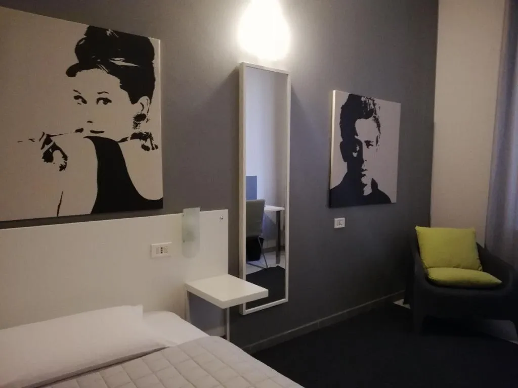 Room, Bert Hotel, Milan