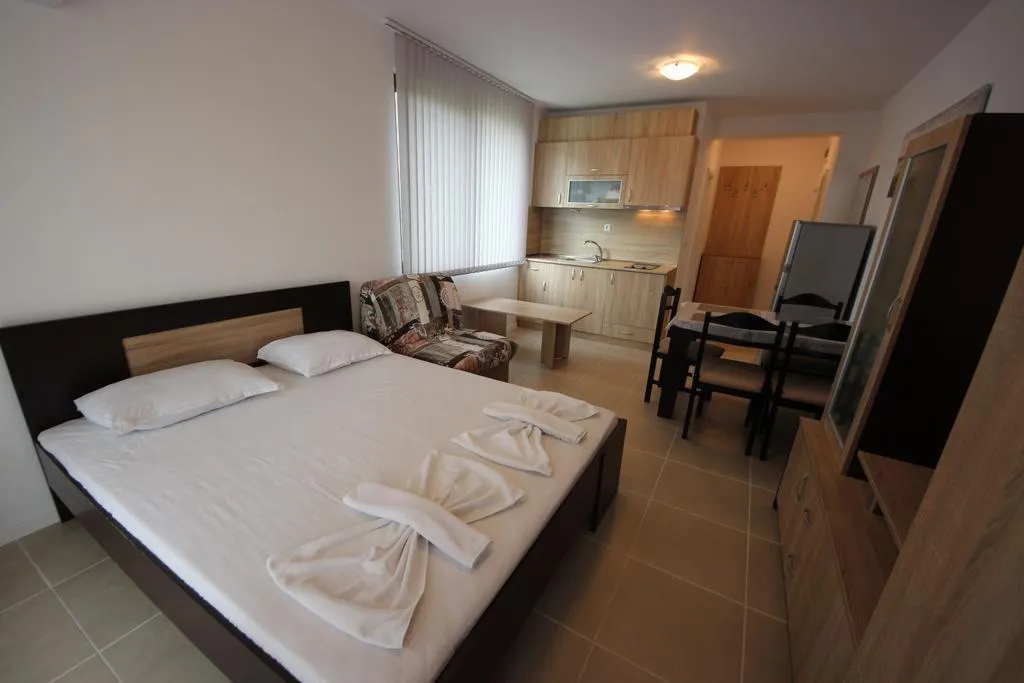 APARTMENT SIDE SEA VIEW Room, Menada Kavaci Sozopol Apartments, Bourgas