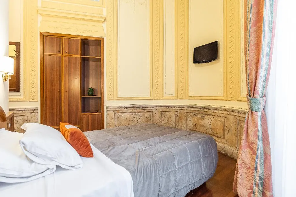 TWIN ECONOMY Room, Medici, Rome